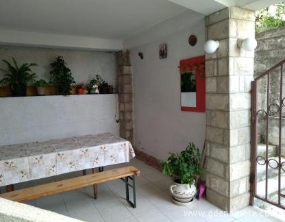 Διαμονή Vujović Herceg Novi, , ενοικιαζόμενα δωμάτια στο μέρος Herceg Novi, Montenegro - zajednicka kuh5